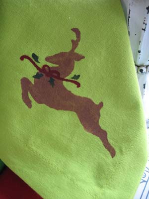 Stenciled Reindeer on a Cloth Napkin Project from www.all-about-stencils.com